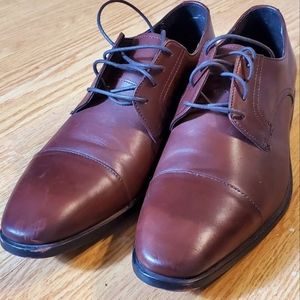 Saks Fifth Avenue, 7M, Brown